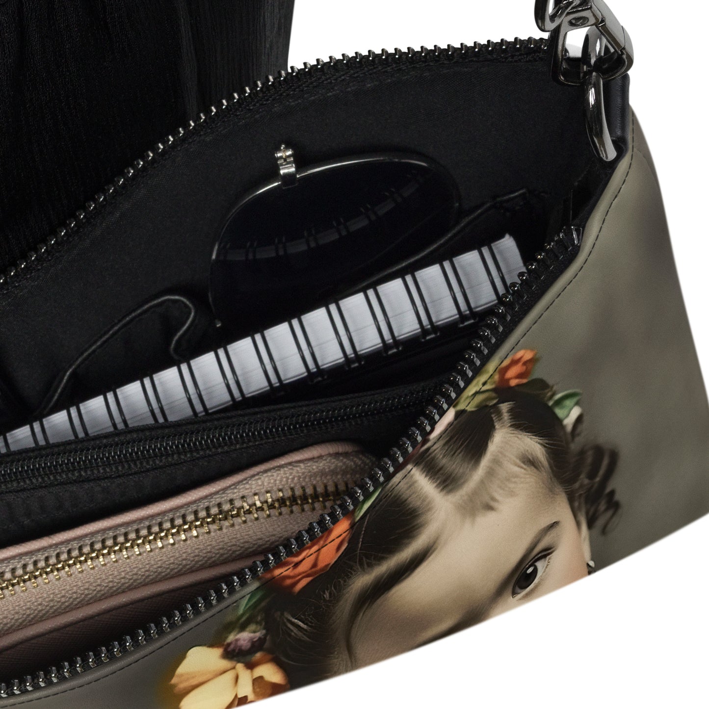 Crossbody Bag Unisex / Faux Leather / Portrait Magdalena Frida VIII