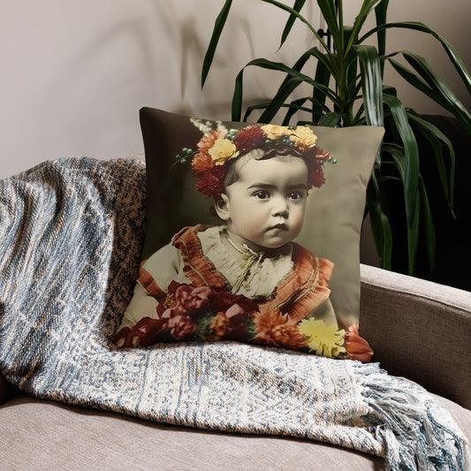 Pillow / Premium / Portrait Magdalena Frida I