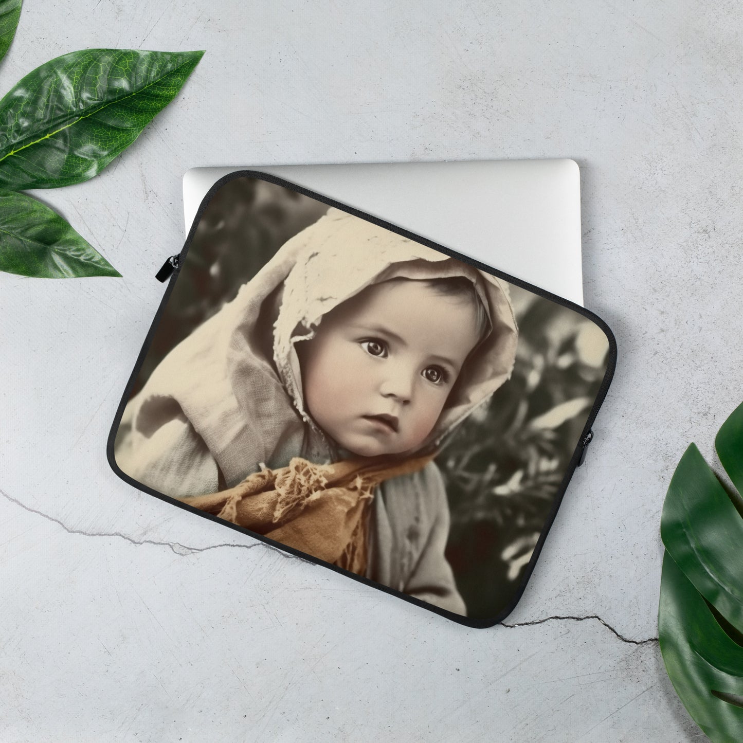 Laptop Sleeve / Neoprene / Portrait Jesus Nazareth I