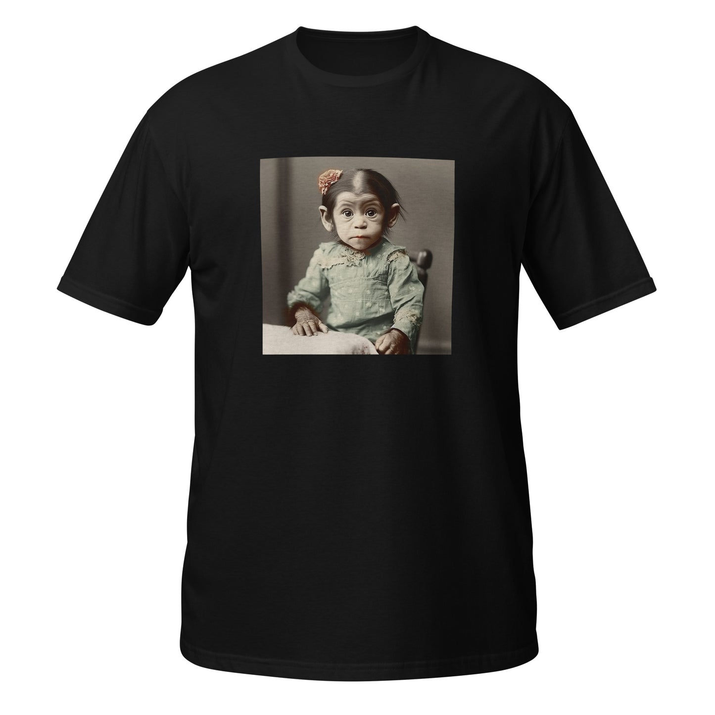 T-Shirt Unisex / Ring Spun Cotton / Portrait Lucy Dinkinesh I