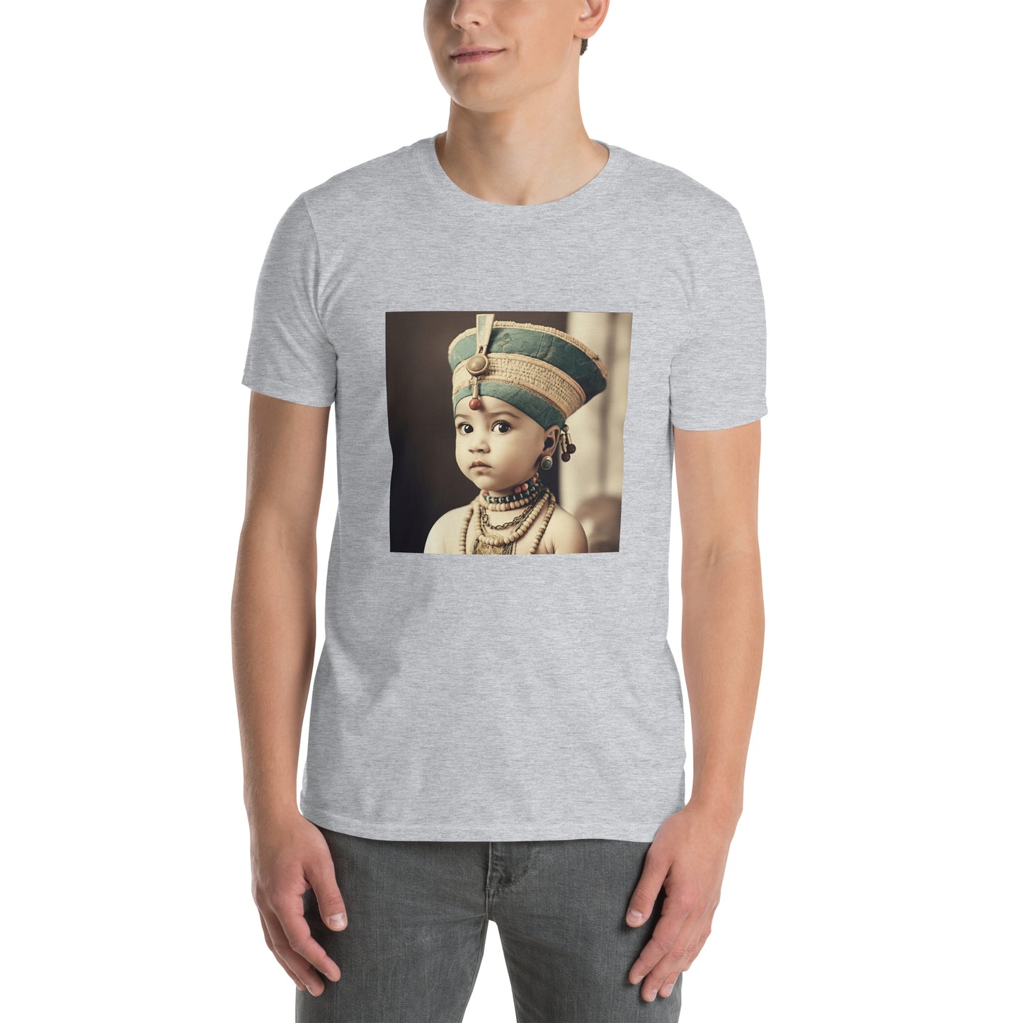 T-Shirt Unisex / Ring Spun Cotton / Portrait Nefertiti Neferneferuaten I