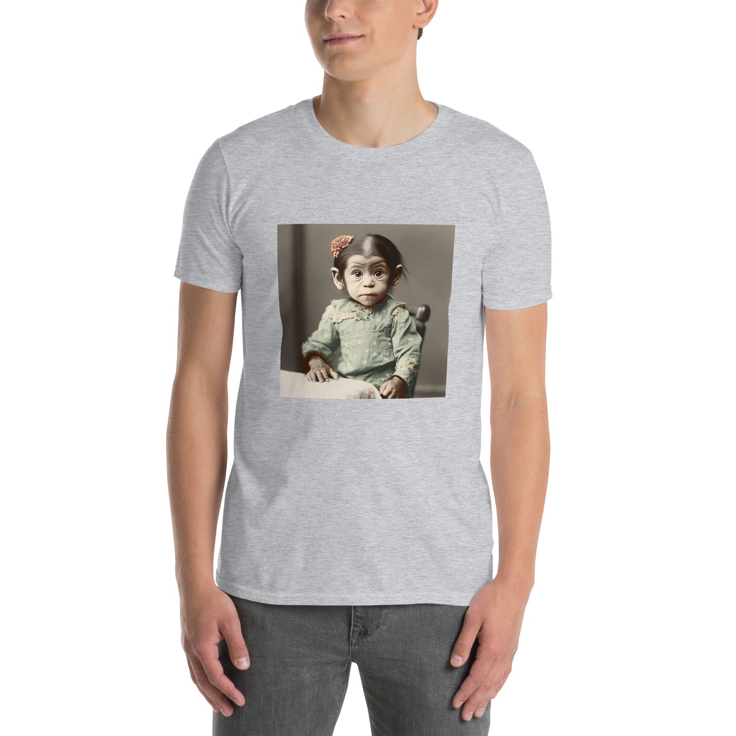 T-Shirt Unisex / Ring Spun Cotton / Portrait Lucy Dinkinesh I