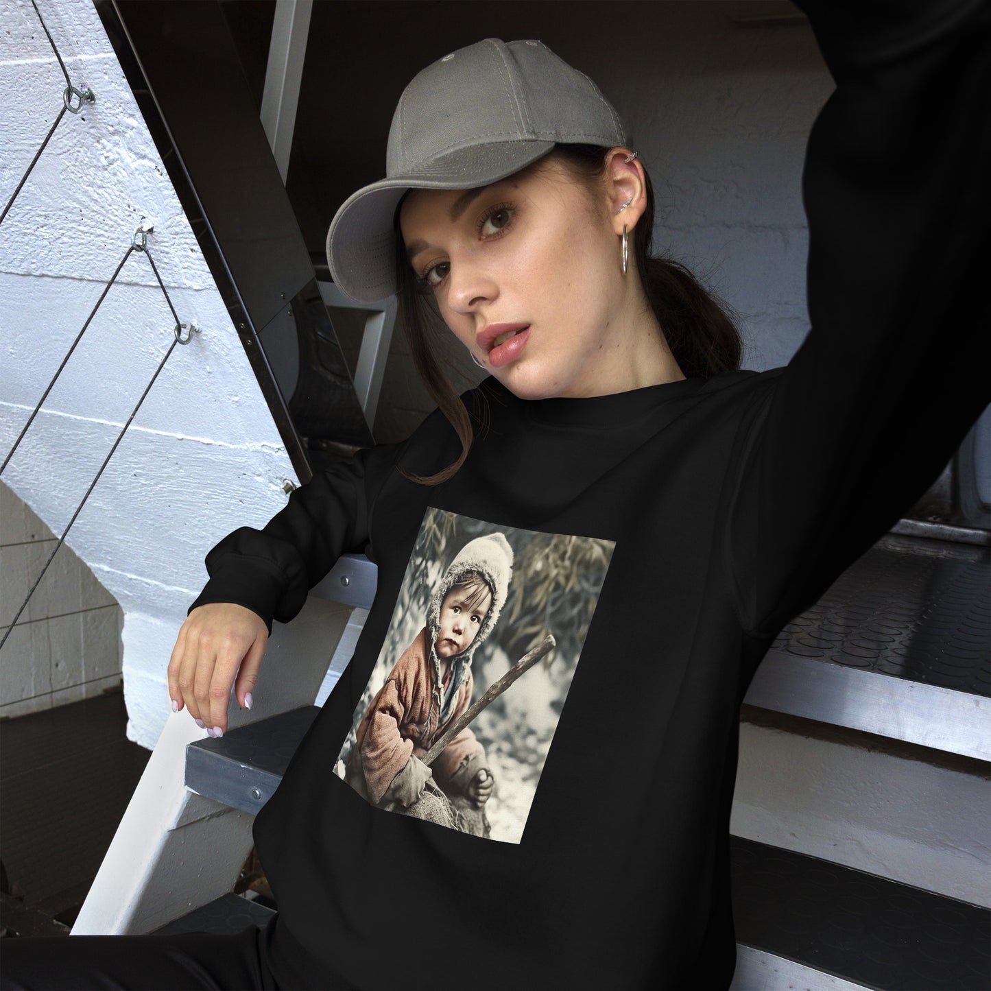 Sweatshirt Unisex / Air Spun Cotton / Portrait Ötzi Tisenjoch I