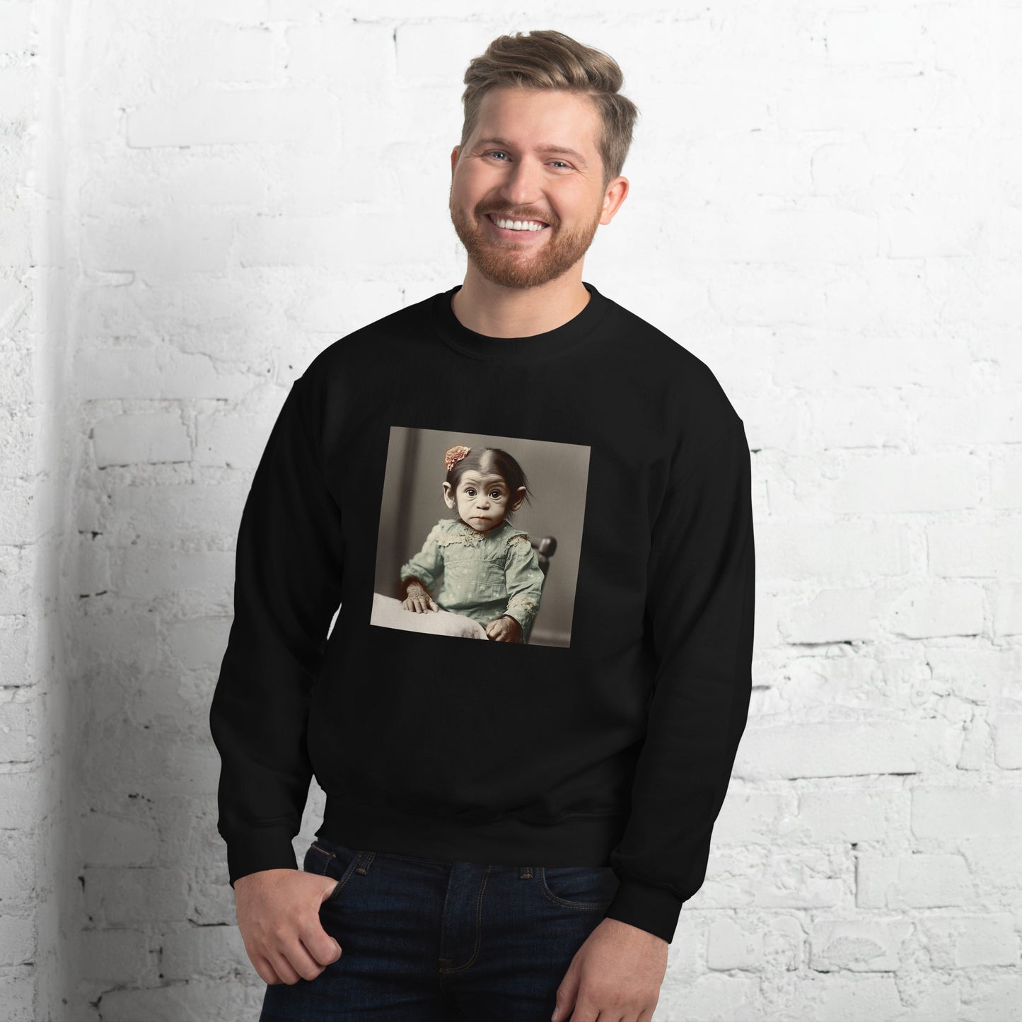 Sweatshirt Unisex / Air Spun Cotton / Portrait Lucy Dinkinesh I