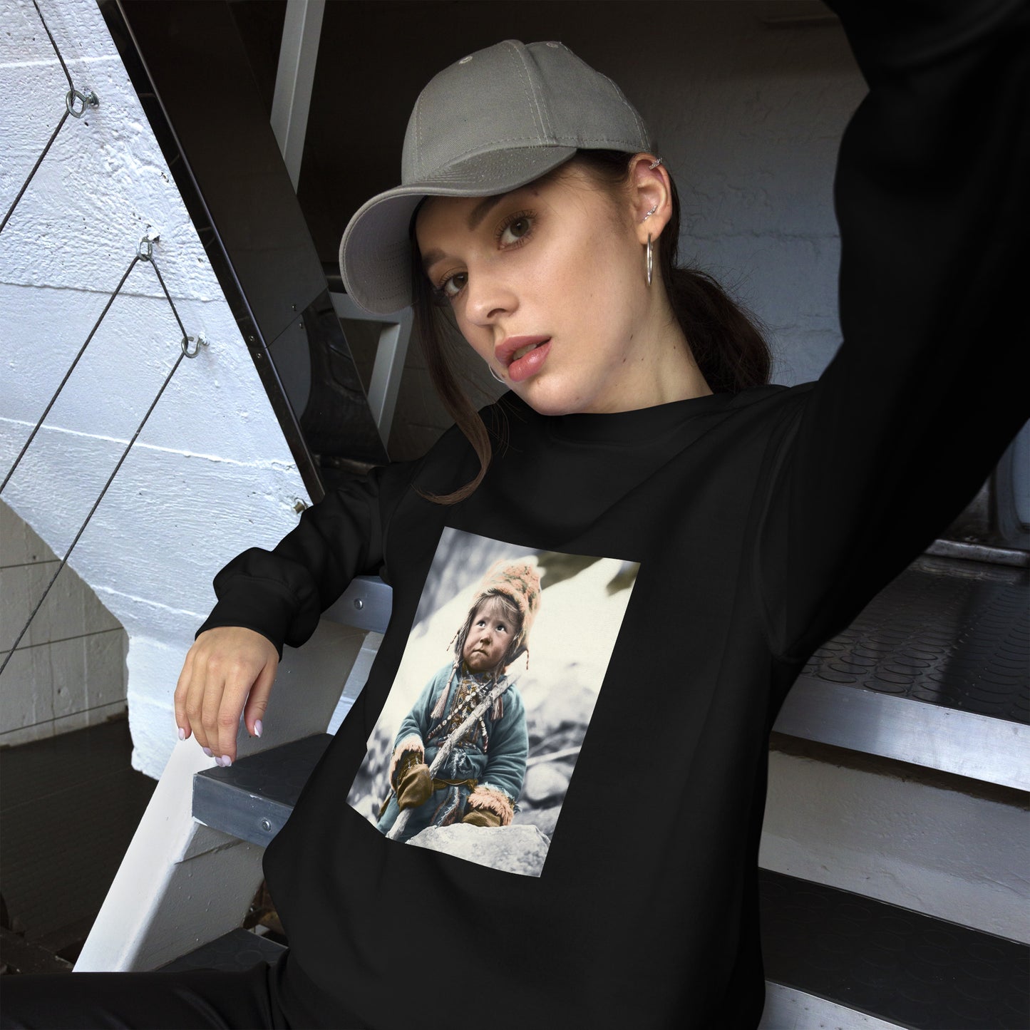 Sweatshirt Unisex / Air Spun Cotton / Portrait Ötzi Tisenjoch II