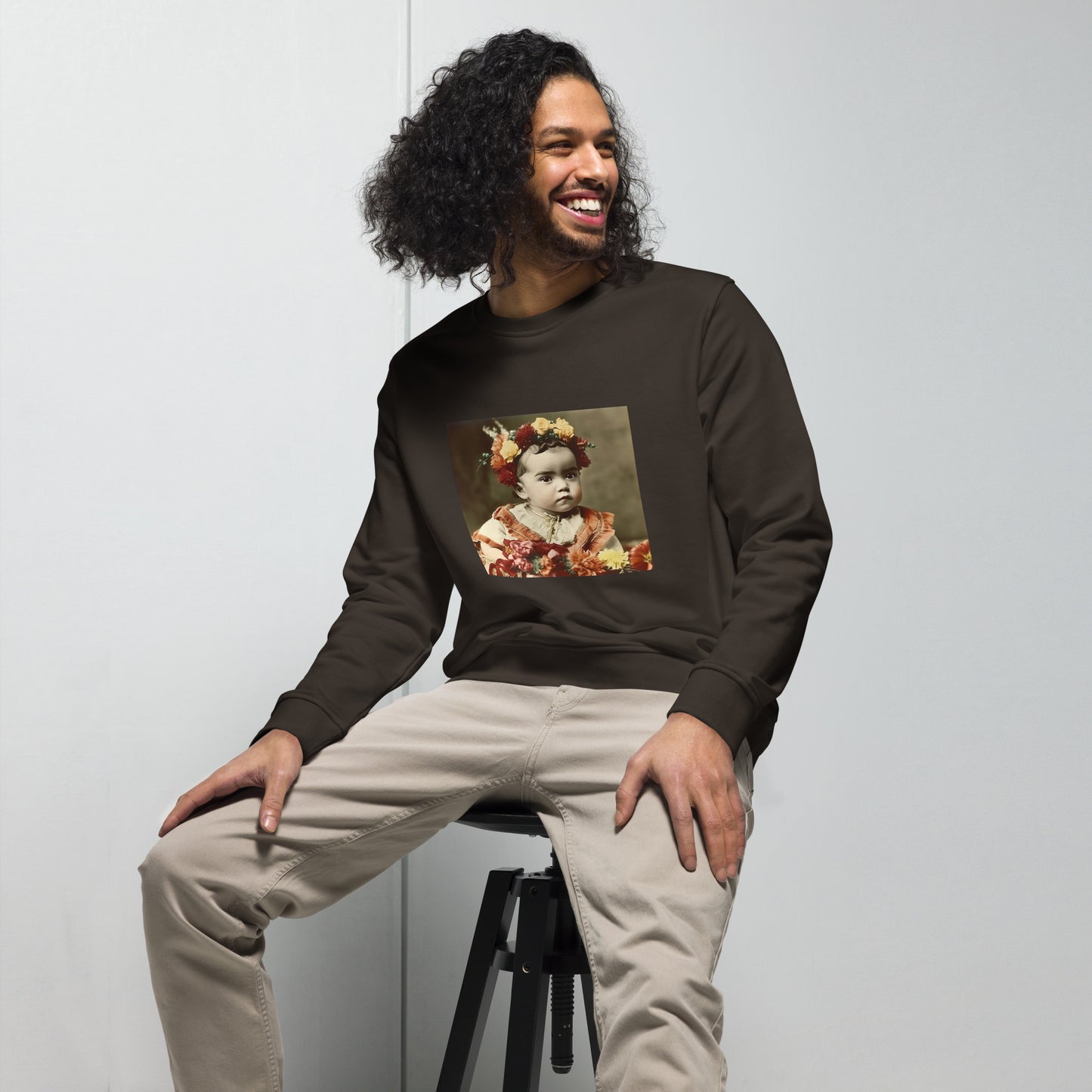 Sweatshirt Unisex / Organic Cotton / Portrait Magdalena Frida I