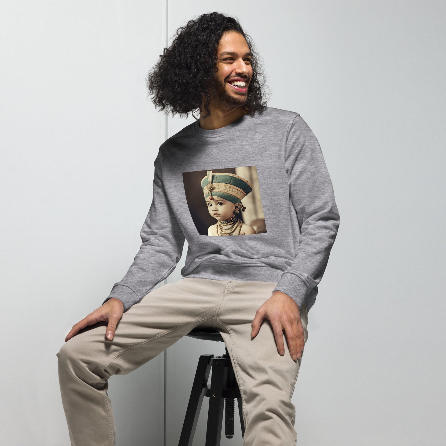 Sweatshirt Unisex / Organic Cotton / Portrait Nefertiti Neferneferuaten I