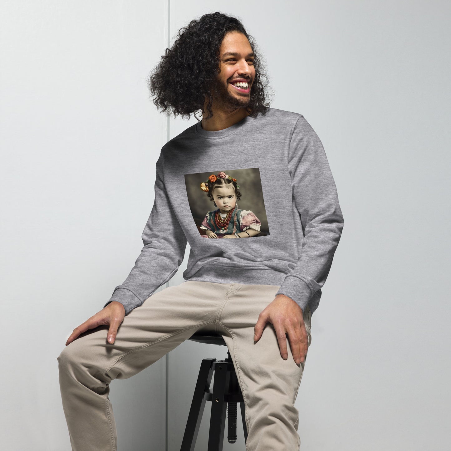 Sweatshirt Unisex / Organic Cotton / Portrait Magdalena Frida VIII