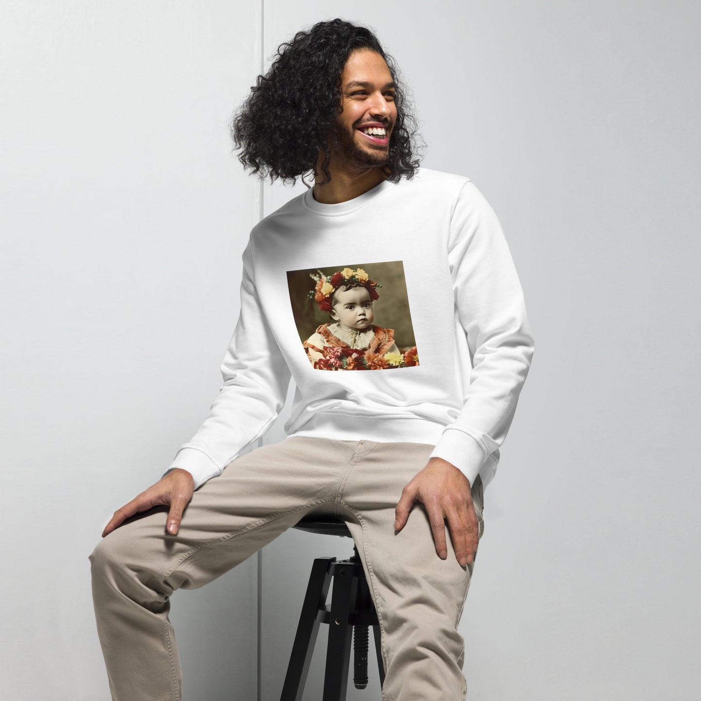 Sweatshirt Unisex / Organic Cotton / Portrait Magdalena Frida I