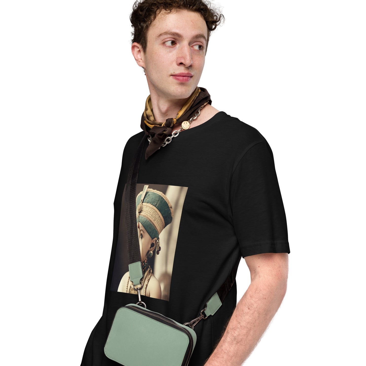 T-Shirt Unisex / Airlume Cotton / Portrait Nefertiti Neferneferuaten I