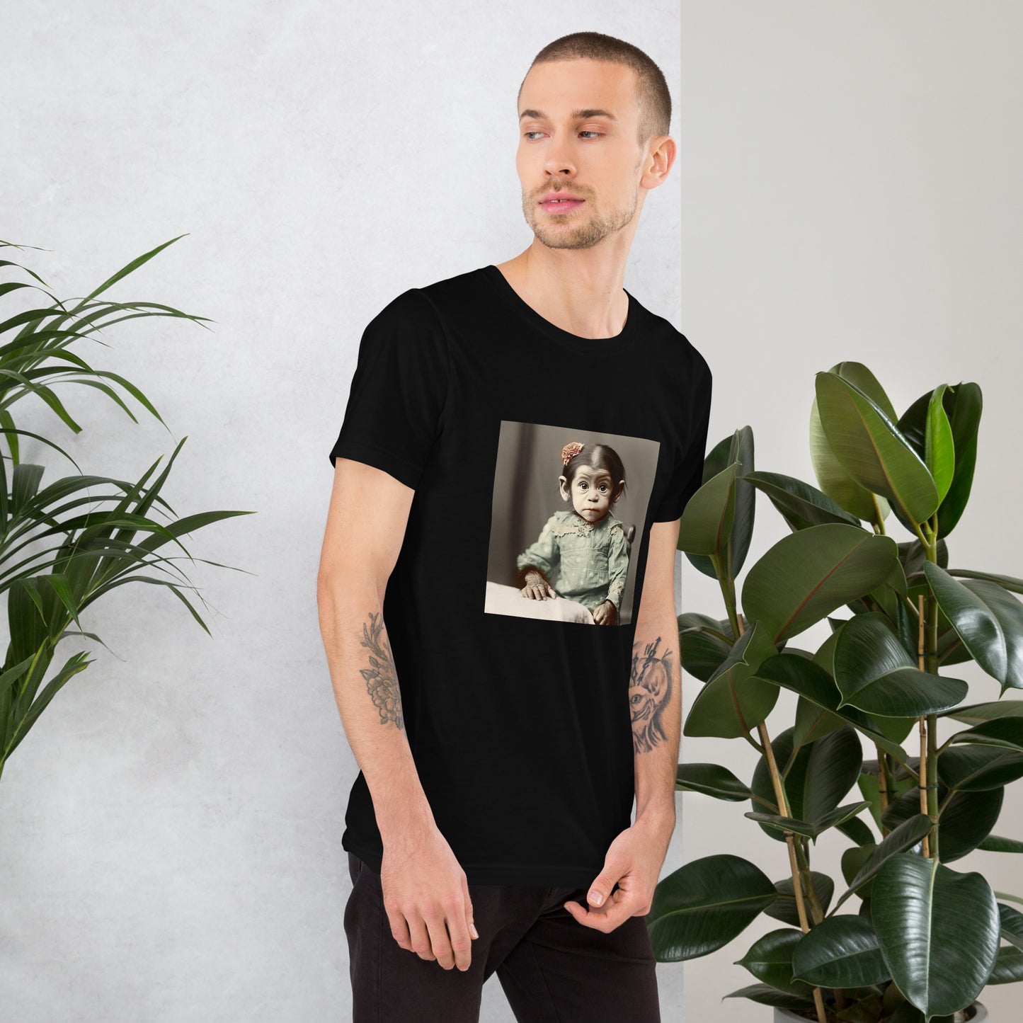 T-Shirt Unisex / Airlume Cotton / Portrait Lucy Dinkinesh I