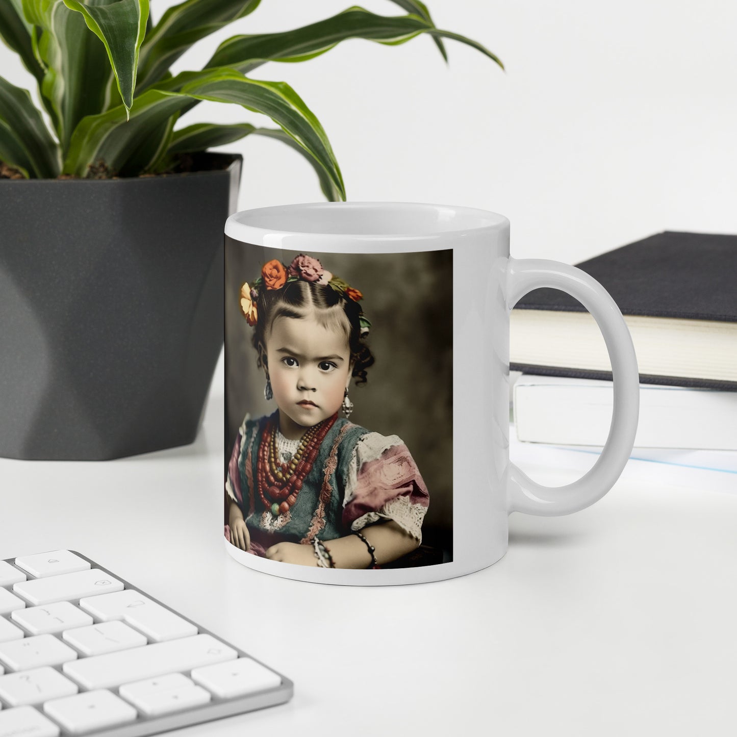 Mug / White Glossy / Portrait Magdalena Frida VIII